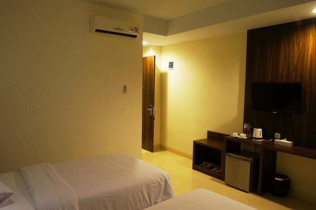 Ameera Hotel Pekanbaru Zewnętrze zdjęcie