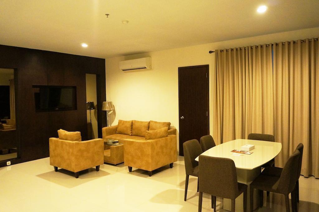 Ameera Hotel Pekanbaru Zewnętrze zdjęcie