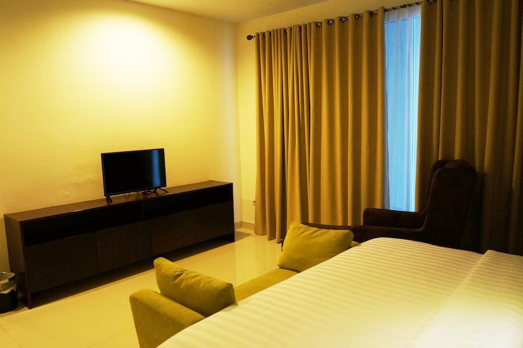 Ameera Hotel Pekanbaru Zewnętrze zdjęcie
