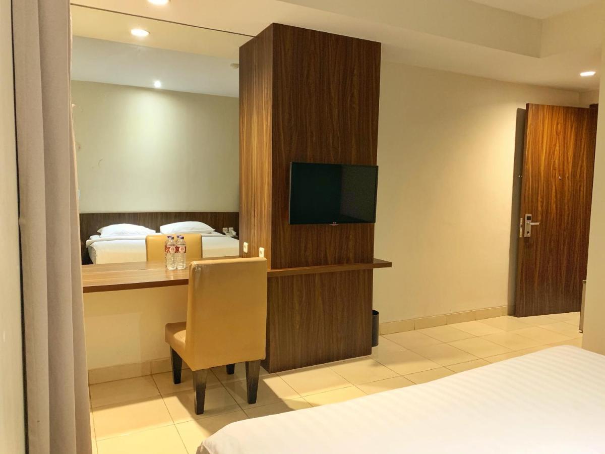 Ameera Hotel Pekanbaru Zewnętrze zdjęcie