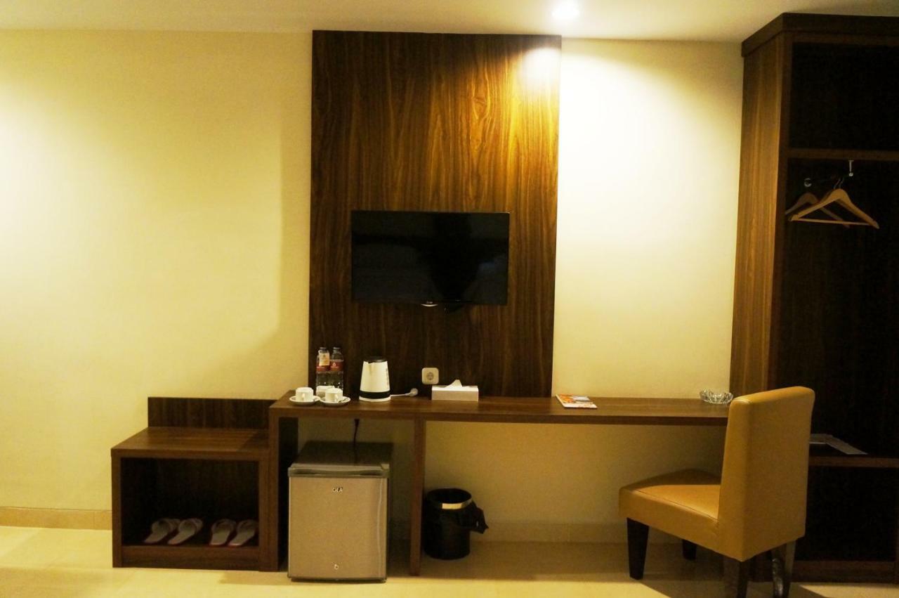 Ameera Hotel Pekanbaru Zewnętrze zdjęcie